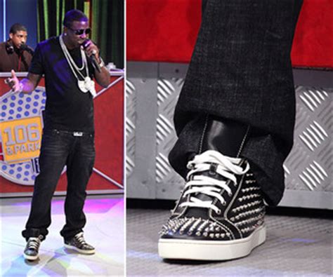 gucci shoes no shoe strings lyrics|Gucci Mane .